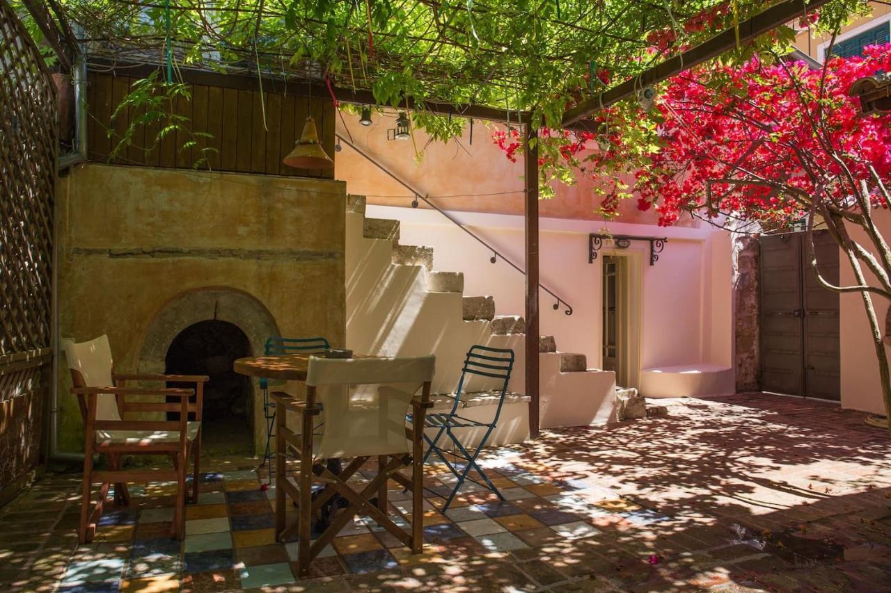 Lefkada Town Traditional House / Cozy Yard Exterior foto