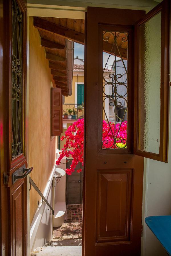 Lefkada Town Traditional House / Cozy Yard Exterior foto